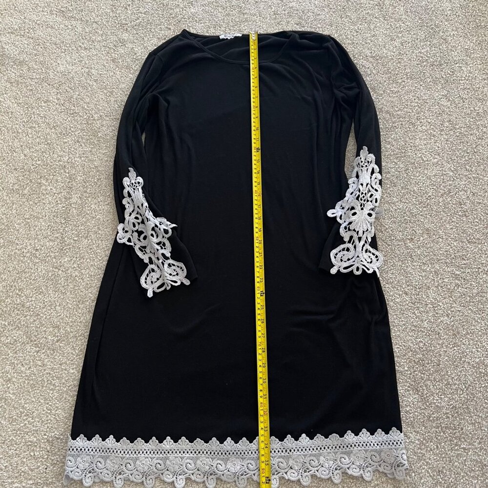 Whimsygoth Black Flowy Midi Dress With White Lace Hem & Lace Sleeve Details 2XL - Picture 6 of 8